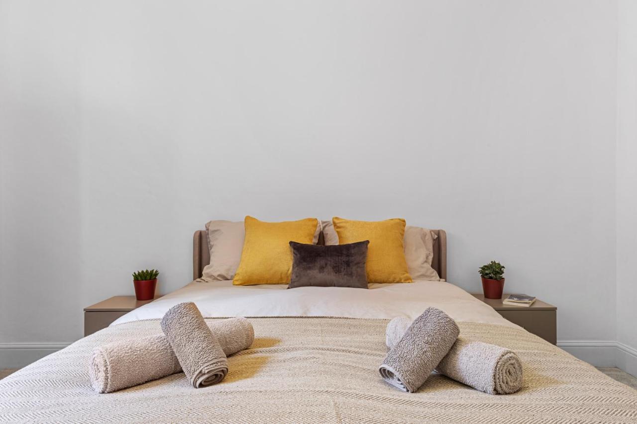 Harrods 2 Bed Lux Flat W/Patio Apartment London Ngoại thất bức ảnh